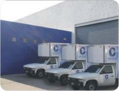 Trucks image of warehouse